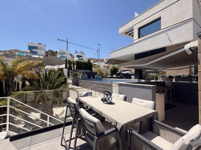Image No.36-3 Bed Villa for sale
