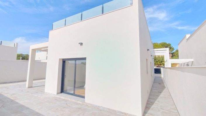 Image No.15-3 Bed Villa for sale