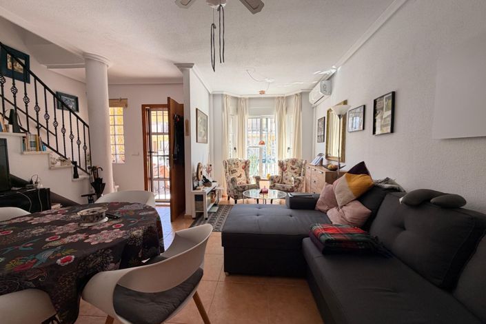 Image No.14-3 Bed Townhouse for sale