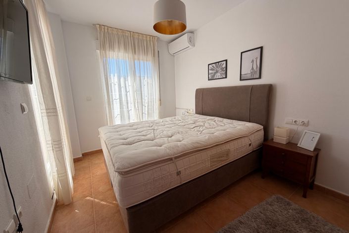 Image No.18-3 Bed Townhouse for sale