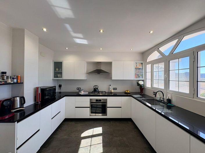 Image No.46-4 Bed Villa for sale