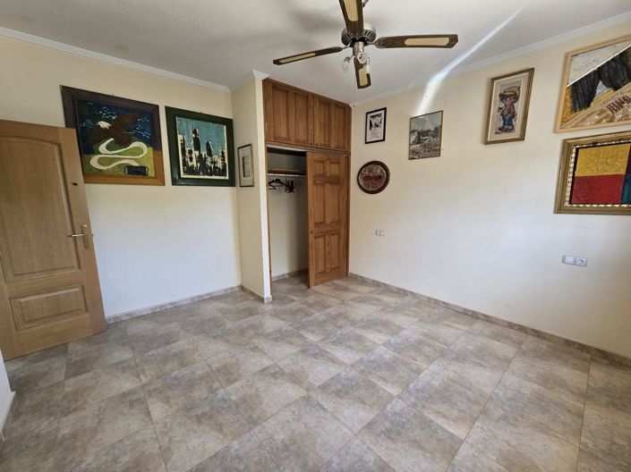 Image No.14-4 Bed Villa for sale
