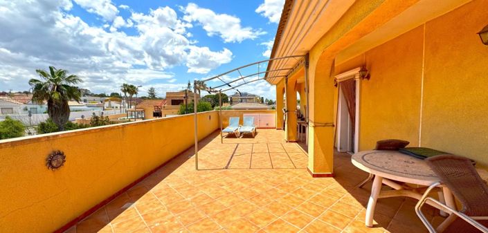 Image No.9-Villa de 6 chambres à vendre à Torrevieja