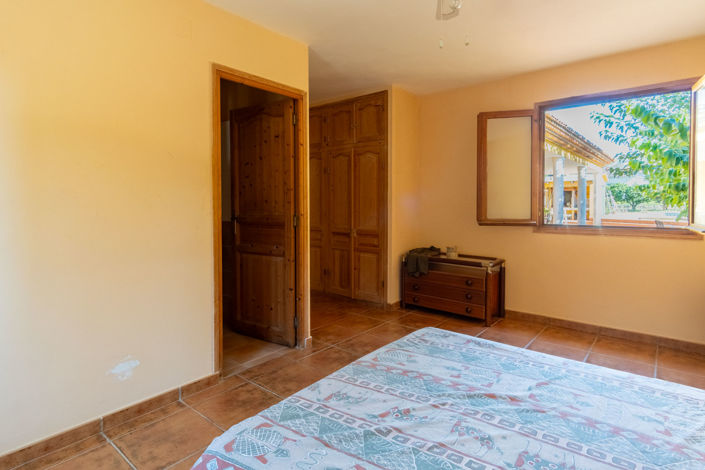 Image No.14-6 Bed Villa for sale