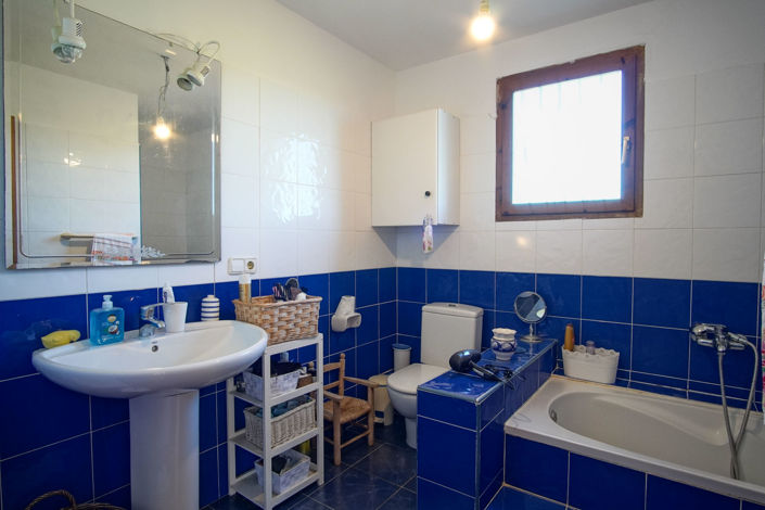 Image No.20-6 Bed Villa for sale