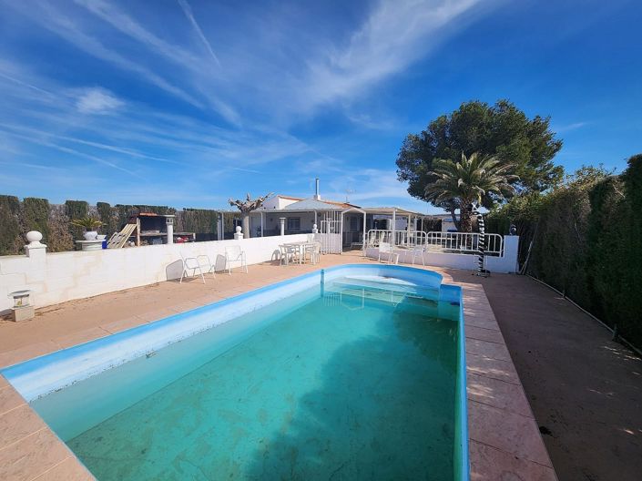 Image No.20-2 Bed Villa for sale