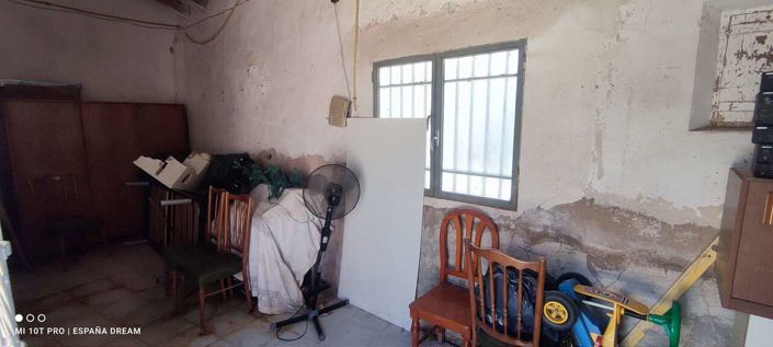 Image No.35-6 Bed Property for sale