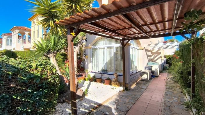 Image No.18-3 Bed Villa for sale