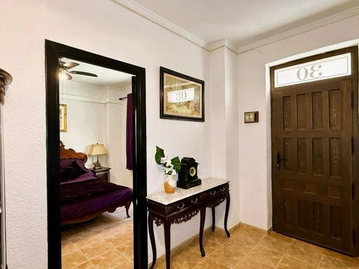 Image No.4-Casa adosada con 6 dormitorios en venta