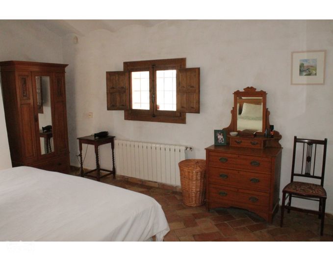 Image No.40-5 Bed Country House for sale