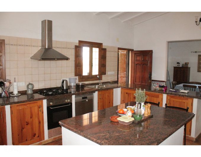 Image No.8-5 Bed Country House for sale