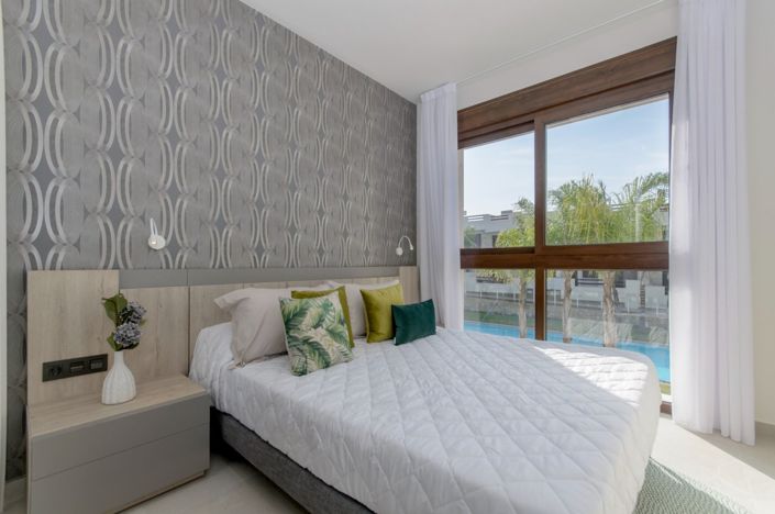 Image No.11-2 Bed Bungalow for sale