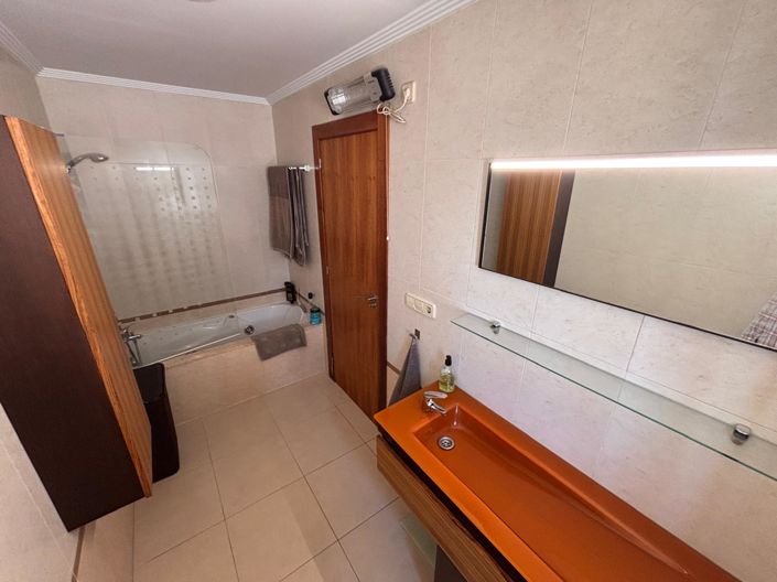 Image No.14-4 Bed Villa for sale