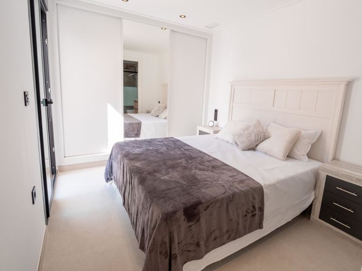Image No.7-3 Bed Villa for sale