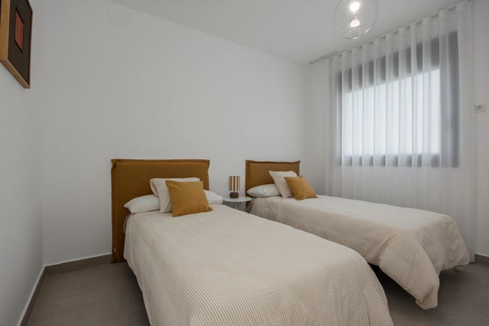 Image No.17-3 Bed Apartment for sale