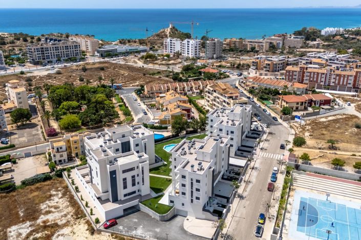 Image No.3-3 Bed Apartment for sale
