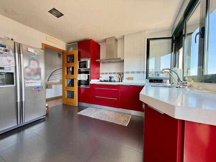 Image No.5-4 Bed Apartment for sale