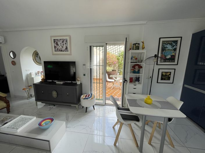 Image No.10-2 Bed Villa for sale