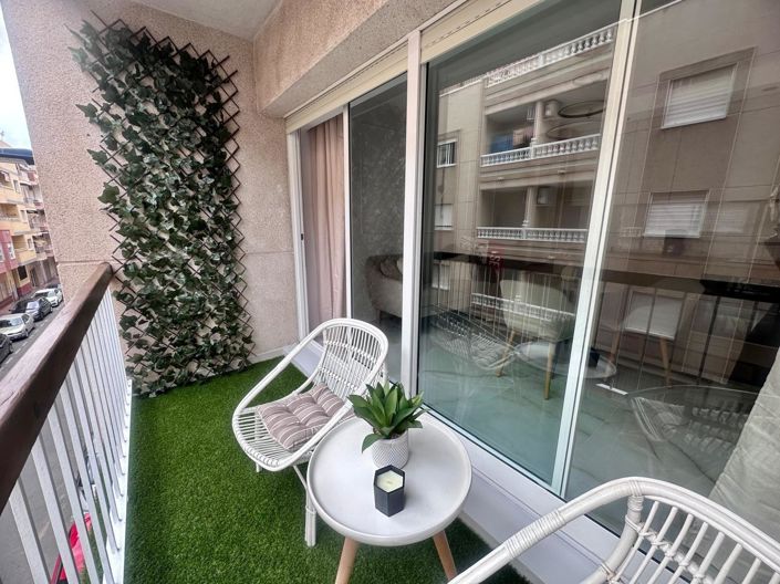 Image No.21-1 Bed Apartment for sale