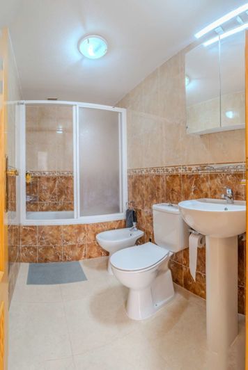Image No.14-Appartement de 2 chambres à vendre