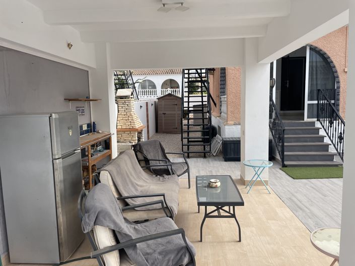 Image No.11-3 Bed Villa for sale