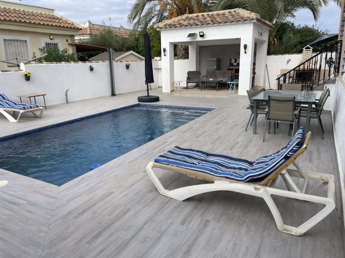Image No.12-3 Bed Villa for sale