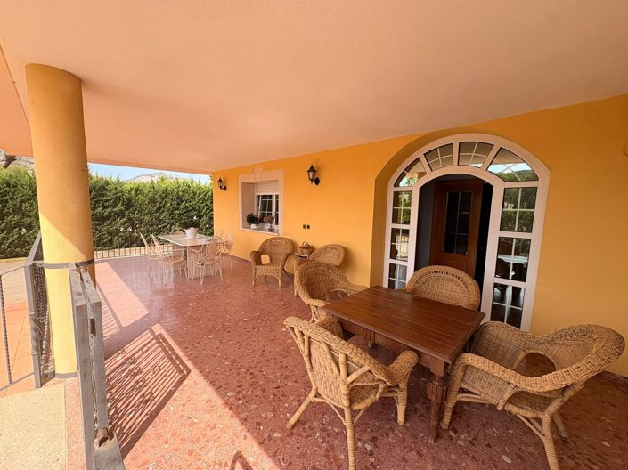 Image No.15-8 Bed Villa for sale