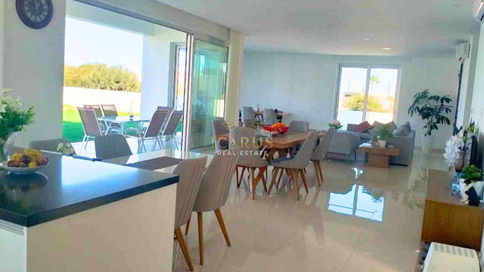 Image No.5-4 Bed House for sale