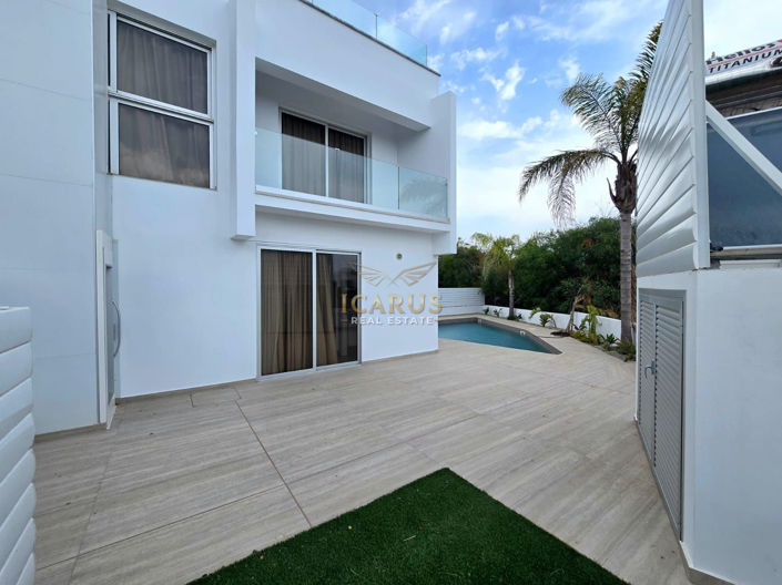 Image No.5-5 Bed House for sale