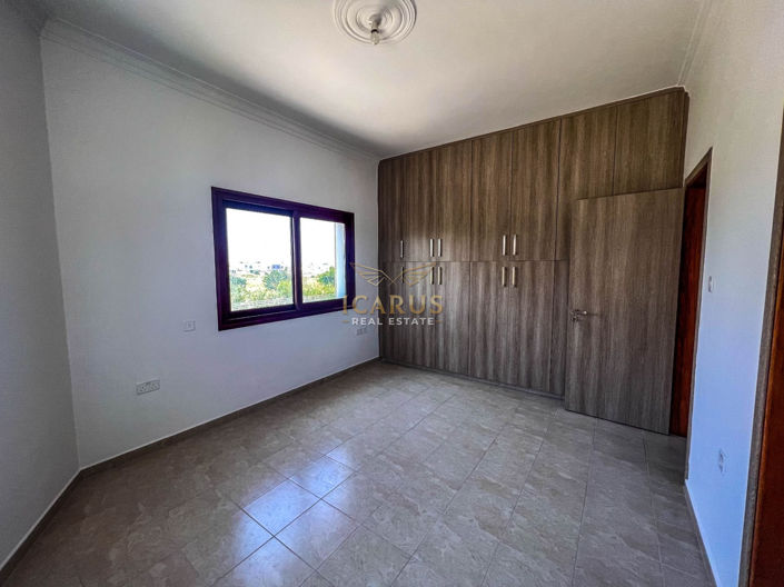 Image No.31-4 Bed House for sale