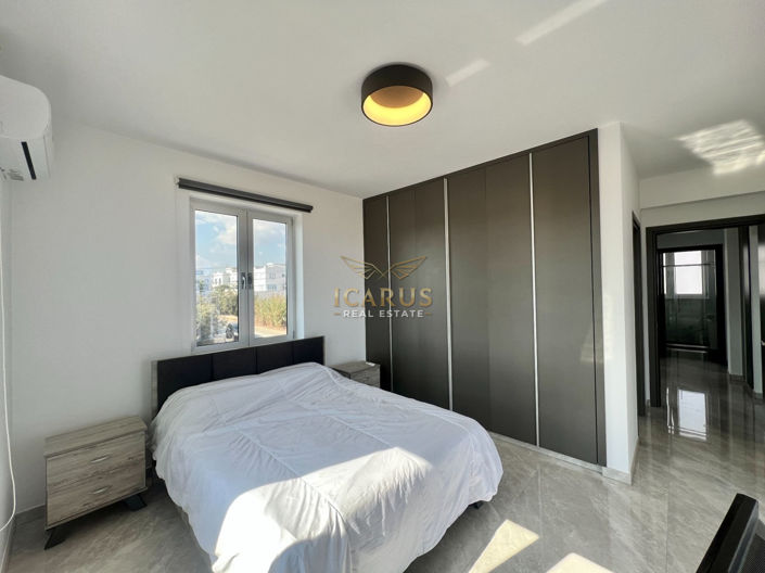 Image No.15-4 Bed House for sale