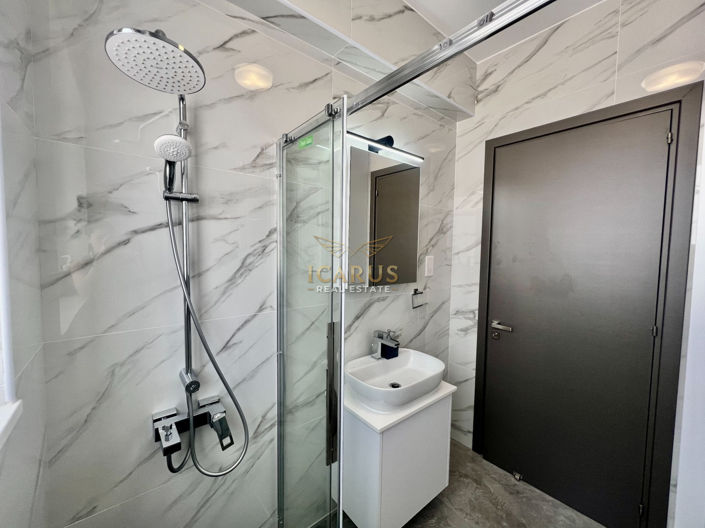 Image No.19-4 Bed House for sale
