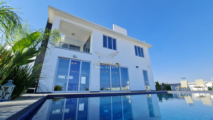 Image No.20-4 Bed House for sale