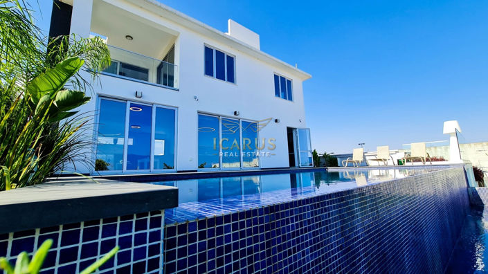 Image No.22-4 Bed House for sale