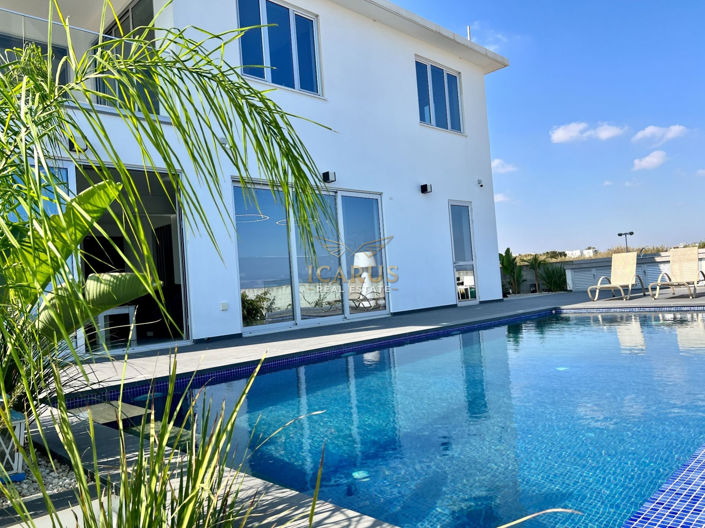 Image No.24-4 Bed House for sale