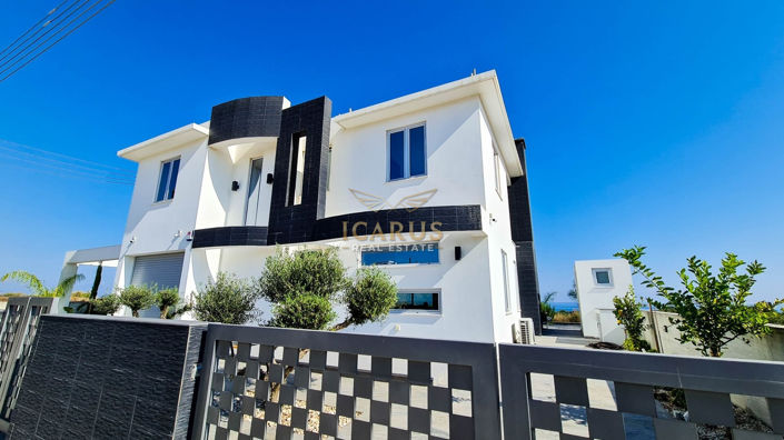 Image No.28-4 Bed House for sale