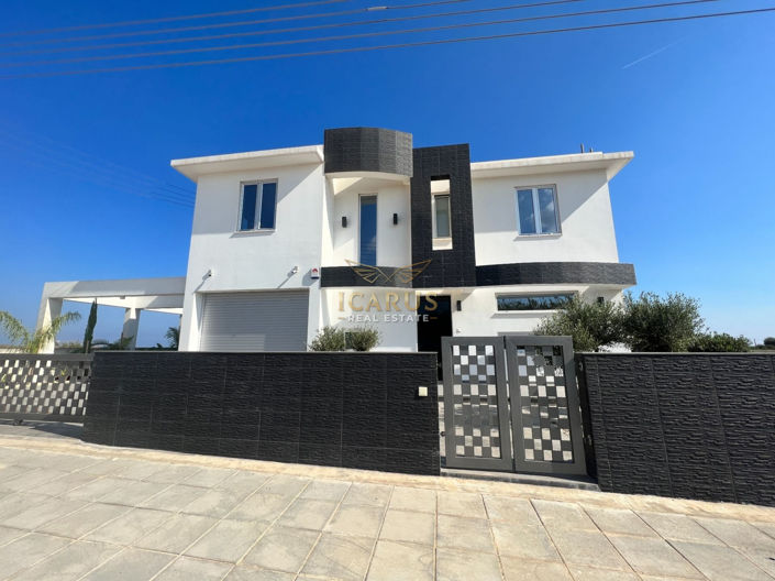 Image No.38-4 Bed House for sale