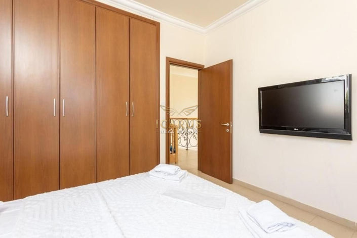 Image No.14-3 Bed House for sale