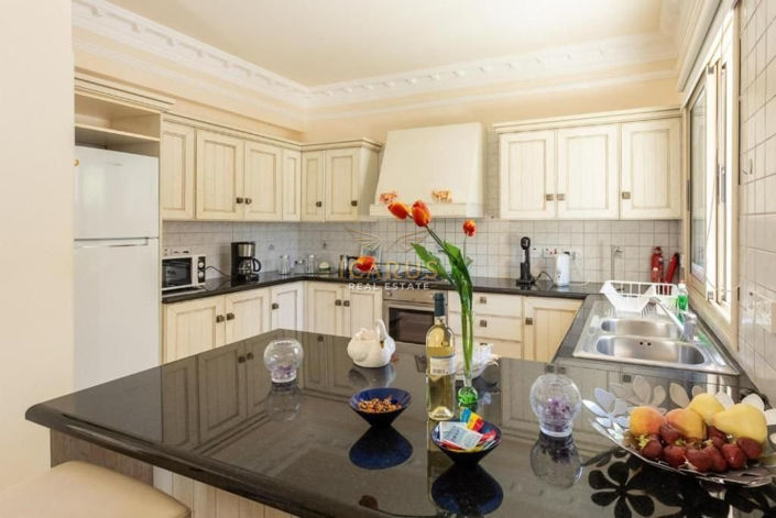 Image No.7-3 Bed House for sale