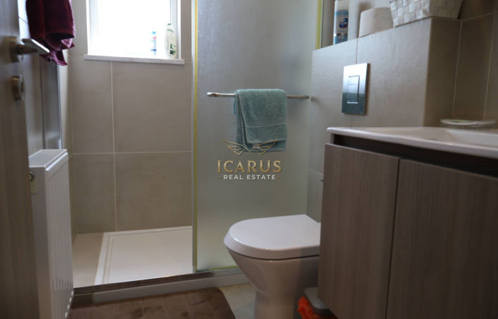 Image No.10-4 Bed House for sale