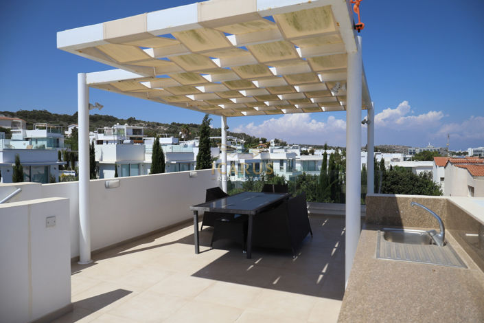 Image No.16-4 Bed House for sale