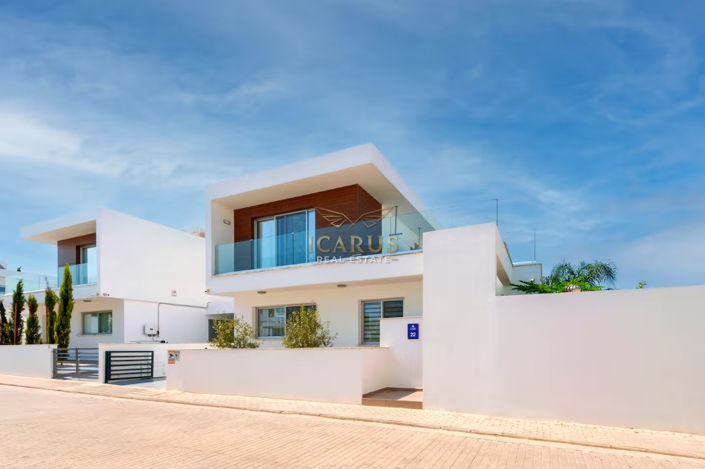 Image No.2-Maison de 4 chambres à vendre à Ayia Napa