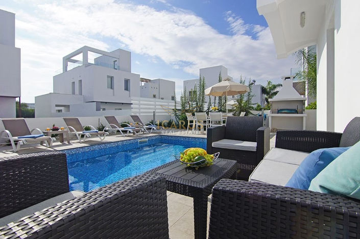 Image No.2-3 Bed House for sale