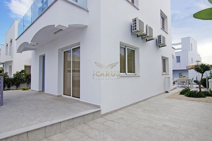 Image No.13-3 Bed House for sale