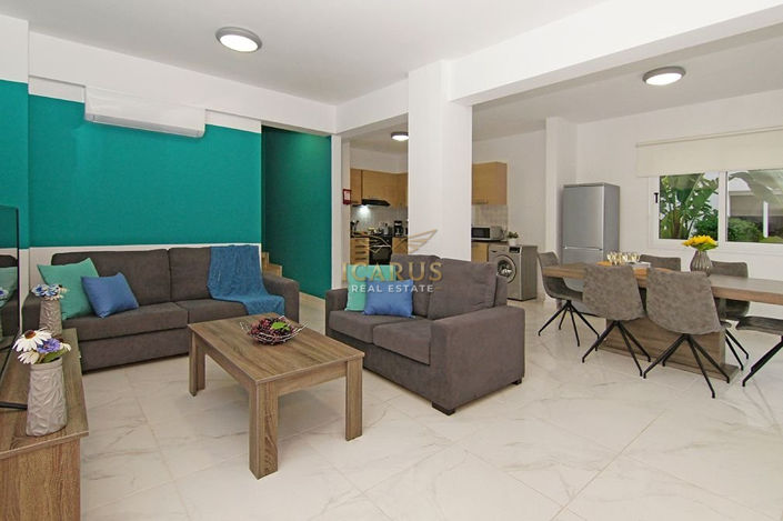 Image No.5-3 Bed House for sale