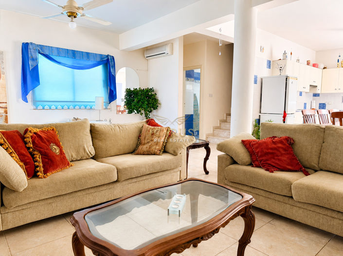 Image No.17-4 Bed House for sale