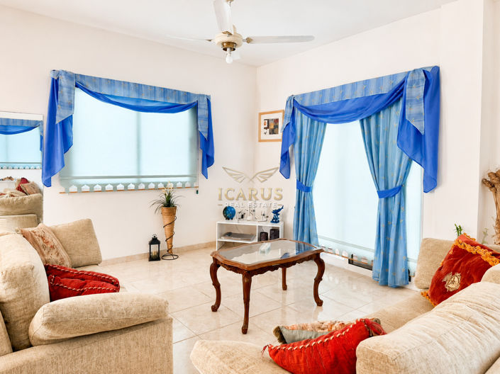 Image No.19-4 Bed House for sale