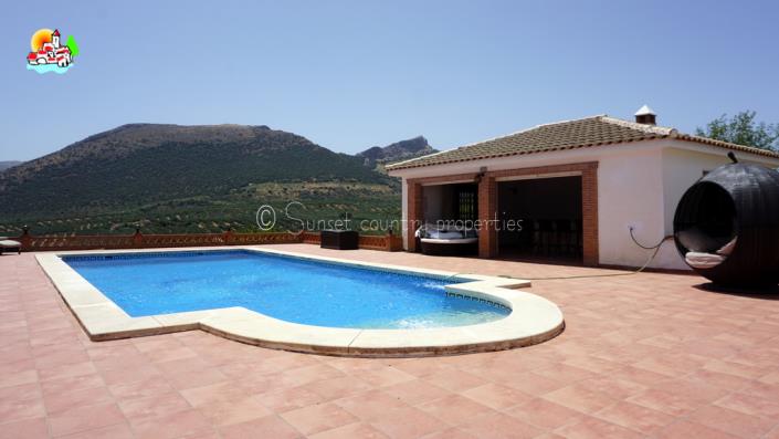 Image No.23-4 Bed Country Property for sale