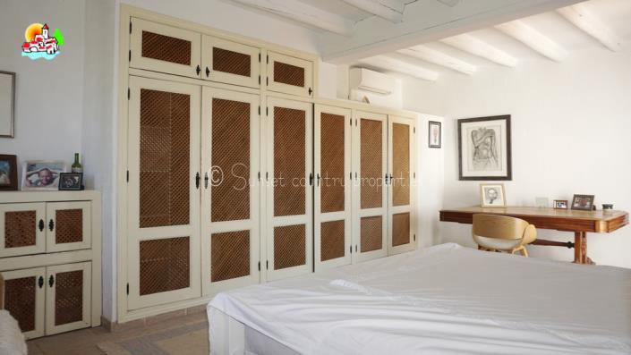 Image No.30-6 Bed Country Property for sale