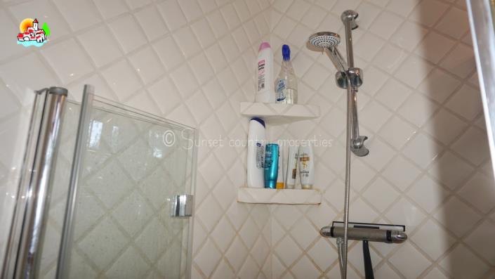 Image No.34-6 Bed Country Property for sale